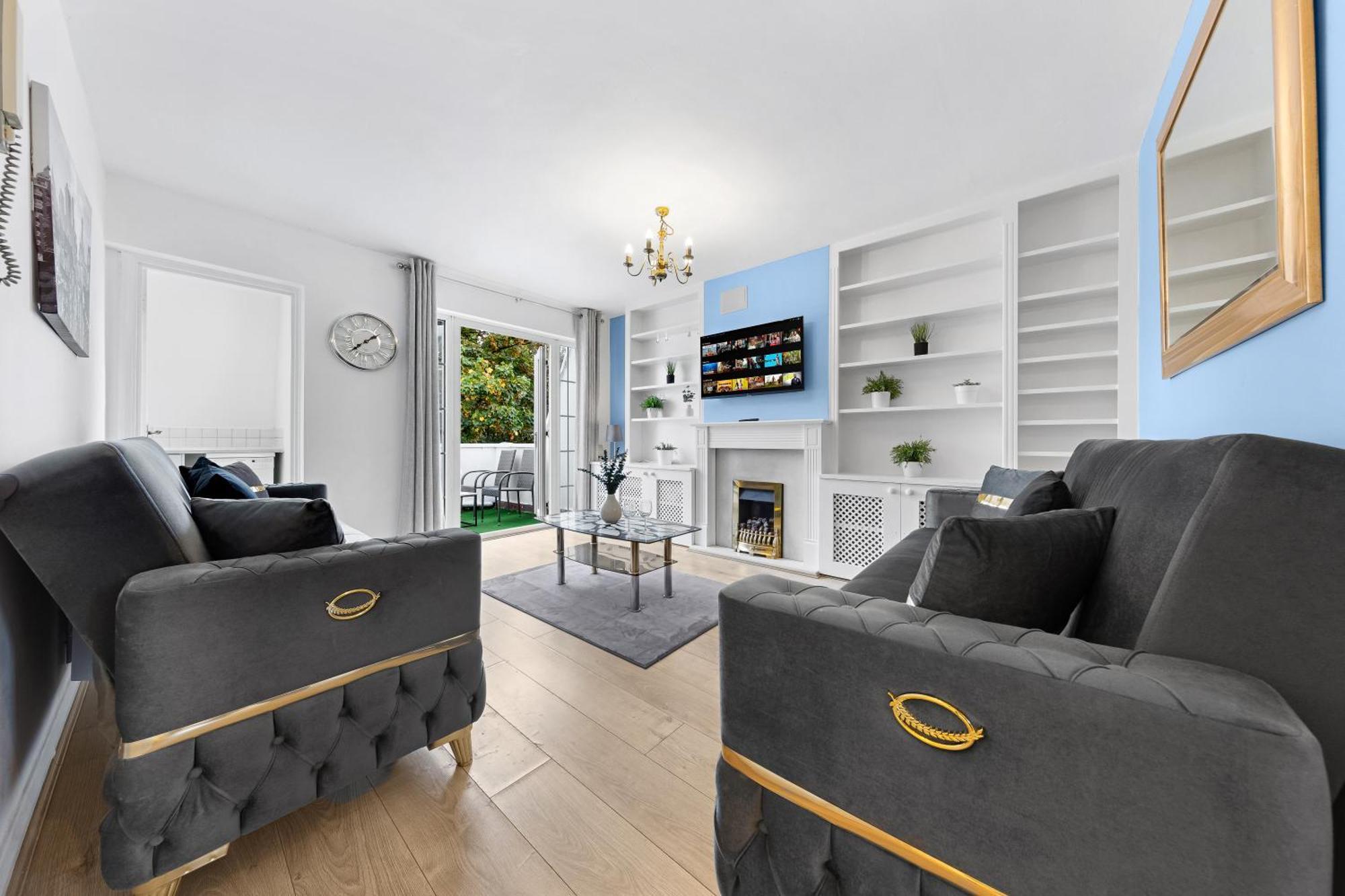 Newly Renovated Kensington 2 Bedroom Apartment With Balcony Near Harrods Sleeps 6, 2 Min Walk From Station Londra Exterior foto